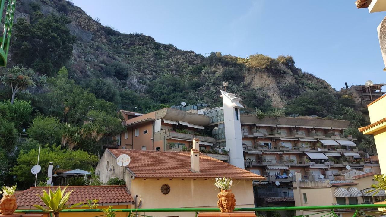 La Fontanella Apartment Taormina Dış mekan fotoğraf